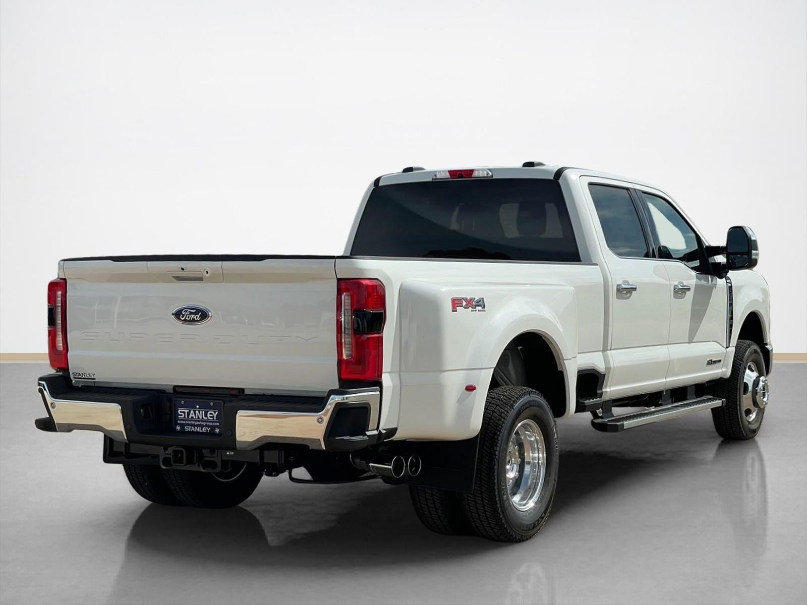 2026 Ford Super Duty F-350® Lariat®
