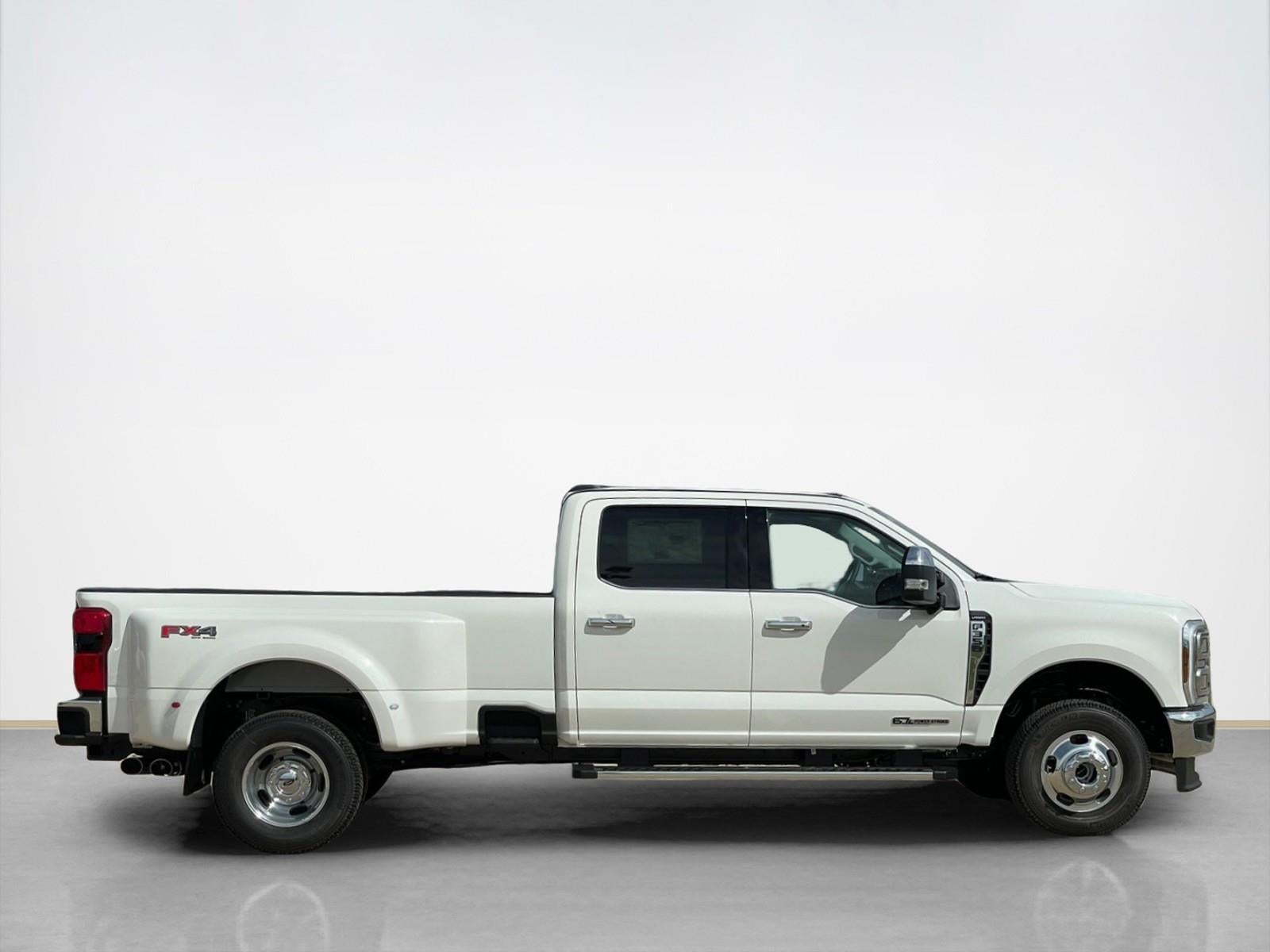2026 Ford Super Duty F-350® Lariat®