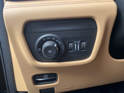 2025 Jeep Grand Cherokee Summit Reserve