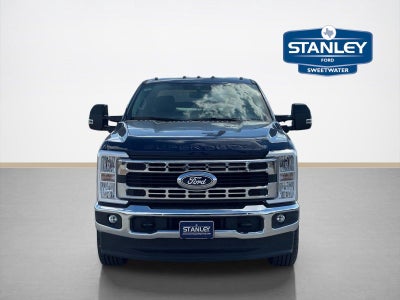 2027 Ford Super Duty F-350 Srw XLT