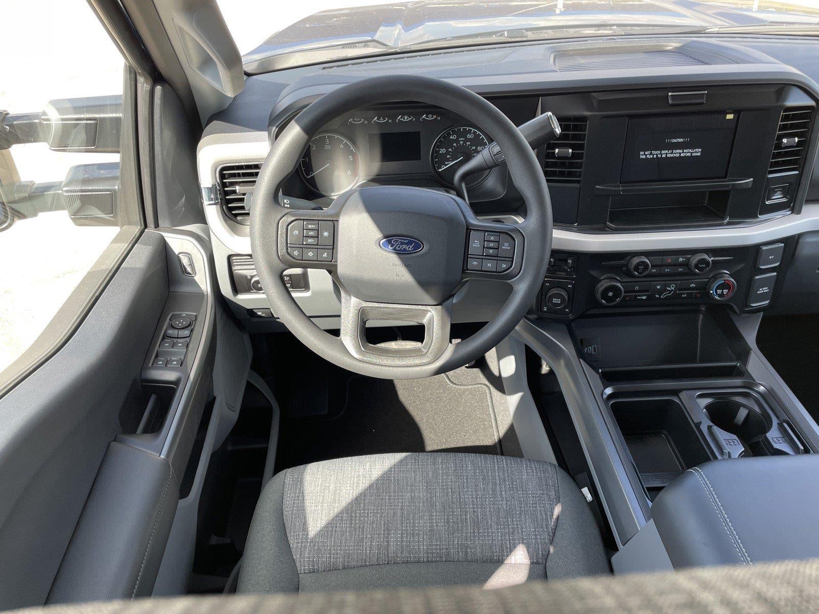 2027 Ford Super Duty F-350 Srw XLT