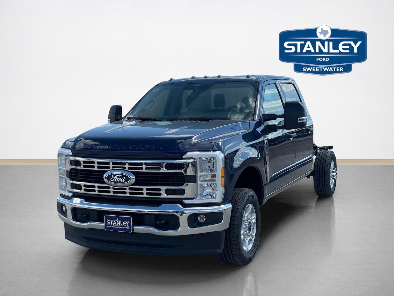 2027 Ford Super Duty F-350 Srw XLT