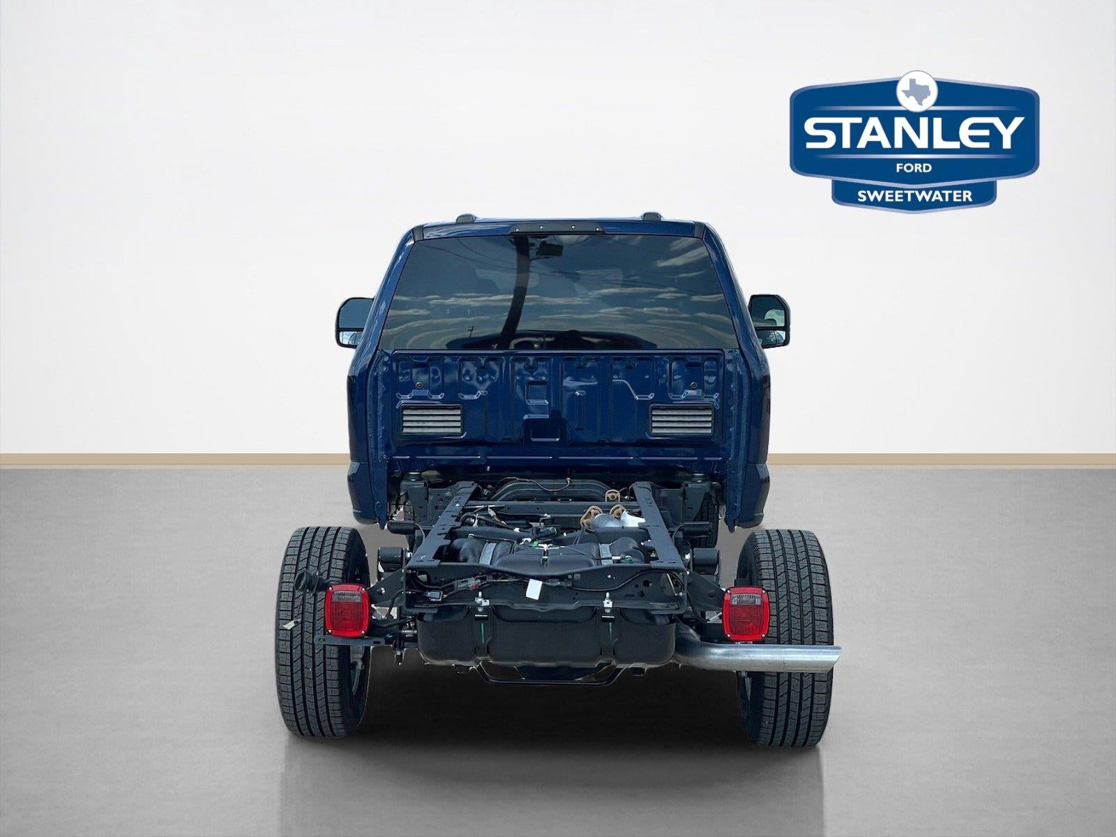 2027 Ford Super Duty F-350 Srw XLT