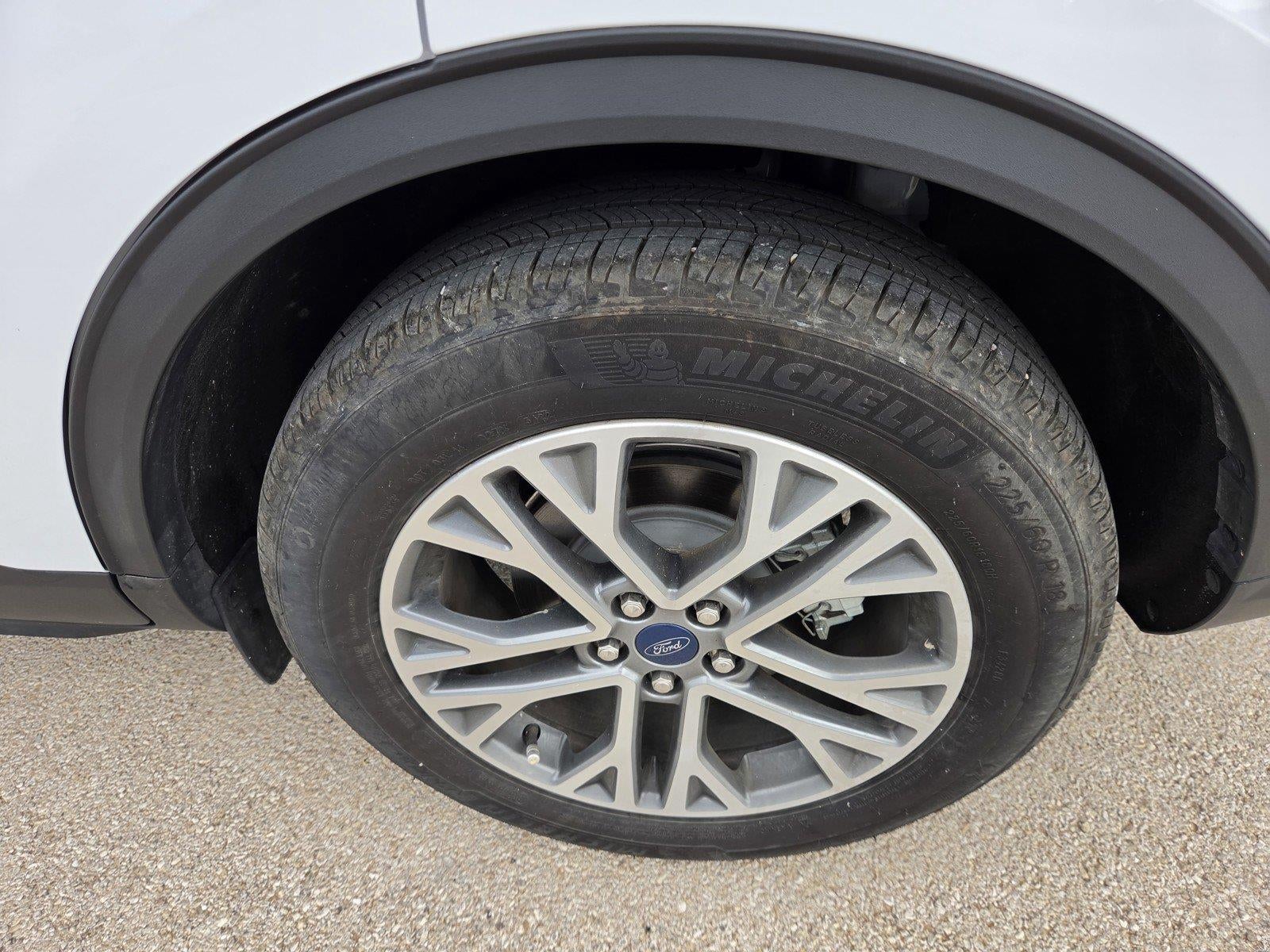 2022 Ford Escape SEL