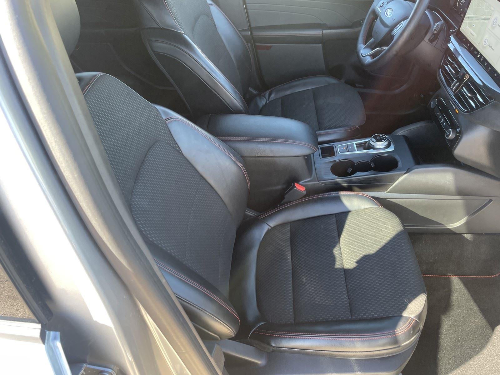 2023 Ford Escape ST-Line Select