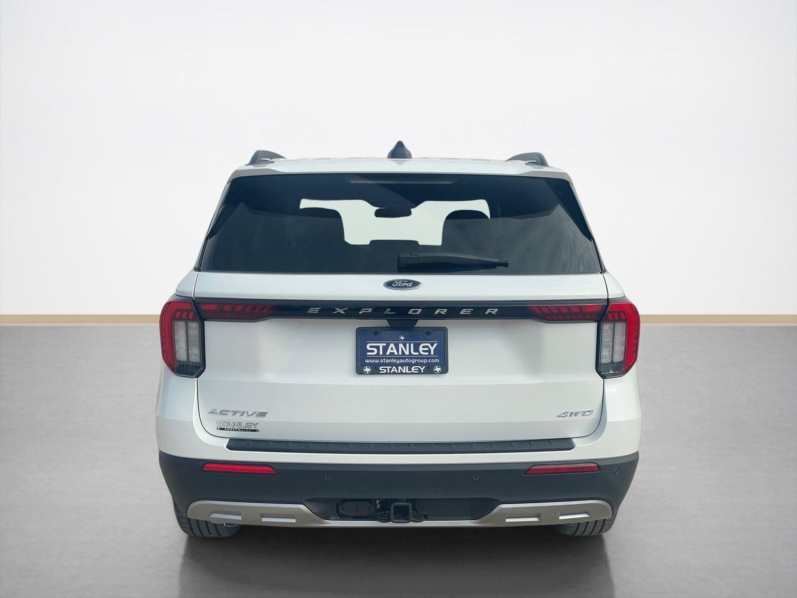 2026 Ford Explorer Active w/100A Pkg