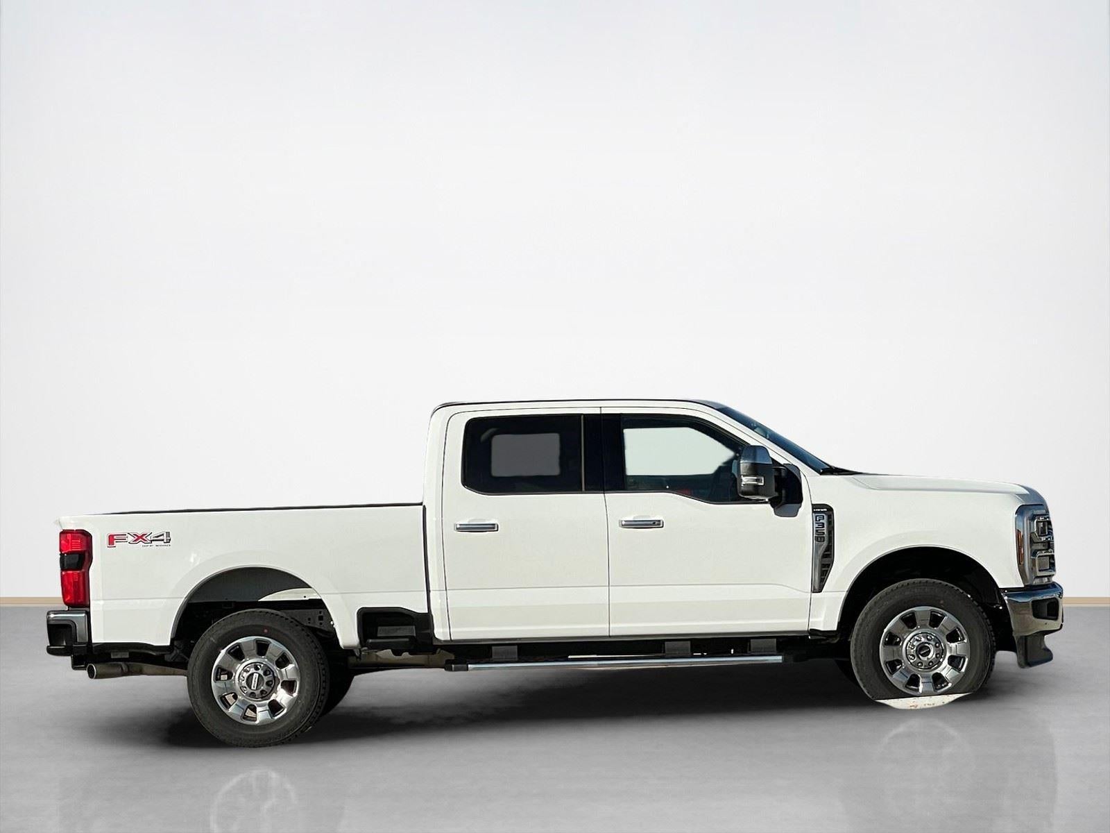 2026 Ford Super Duty F-350 SRW LARIAT