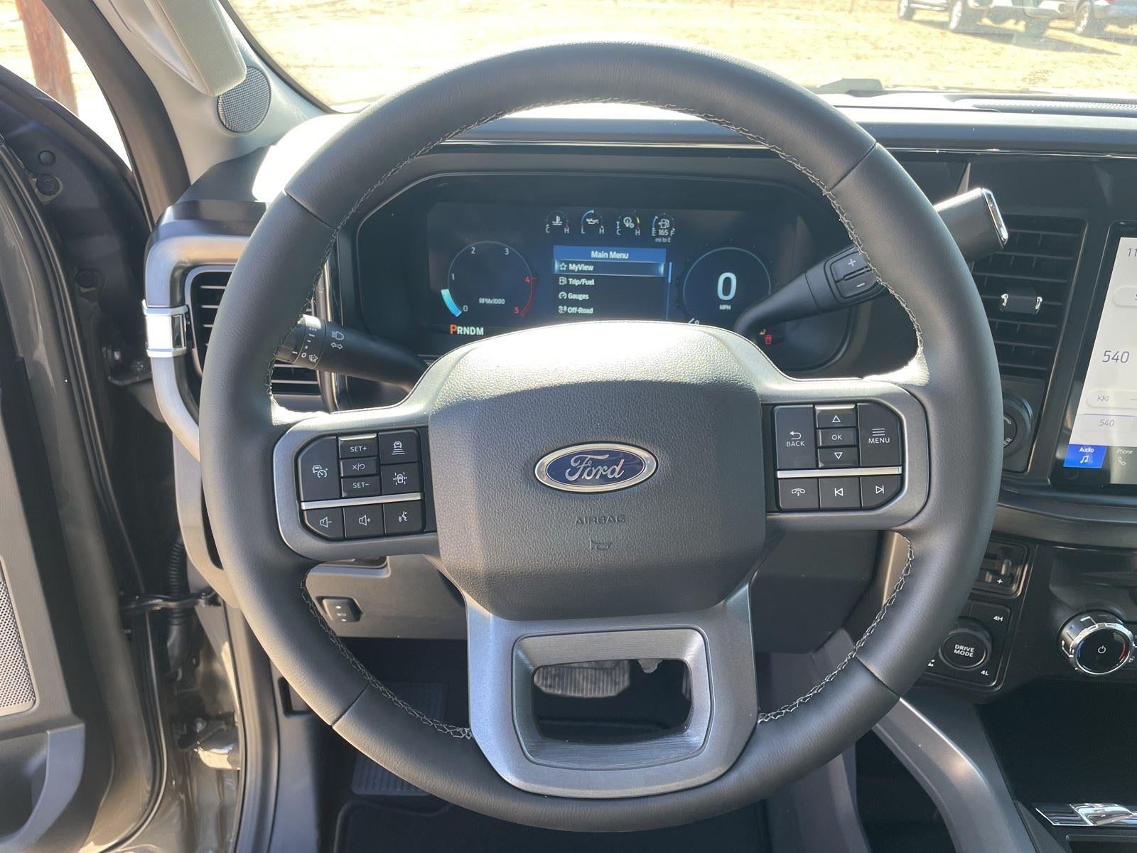 2026 Ford Super Duty F-350 SRW LARIAT