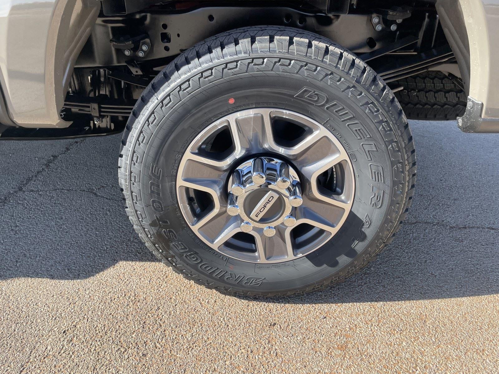 2026 Ford Super Duty F-350 SRW LARIAT