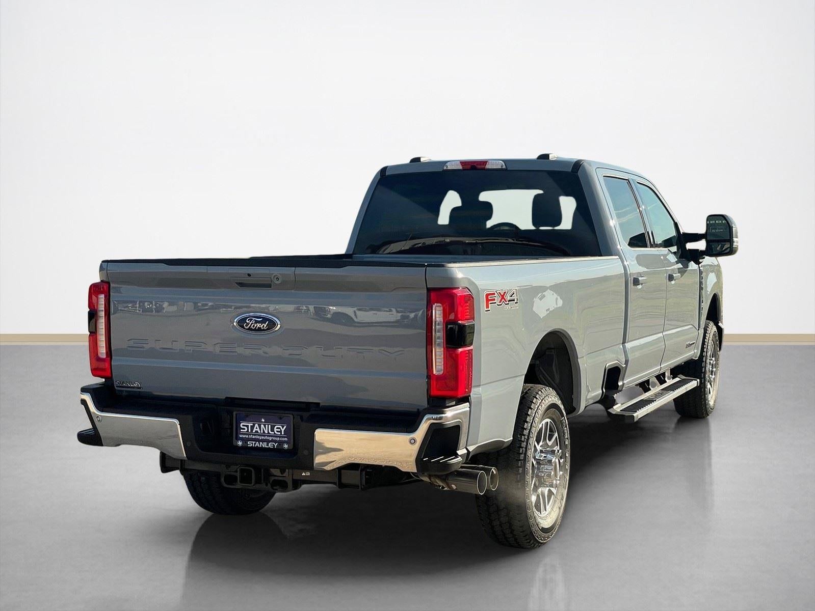 2026 Ford Super Duty F-350 SRW LARIAT