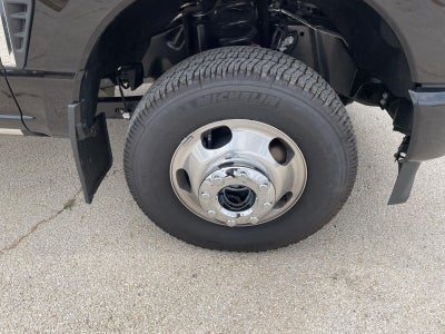 2026 Ford Super Duty F-350 DRW Platinum