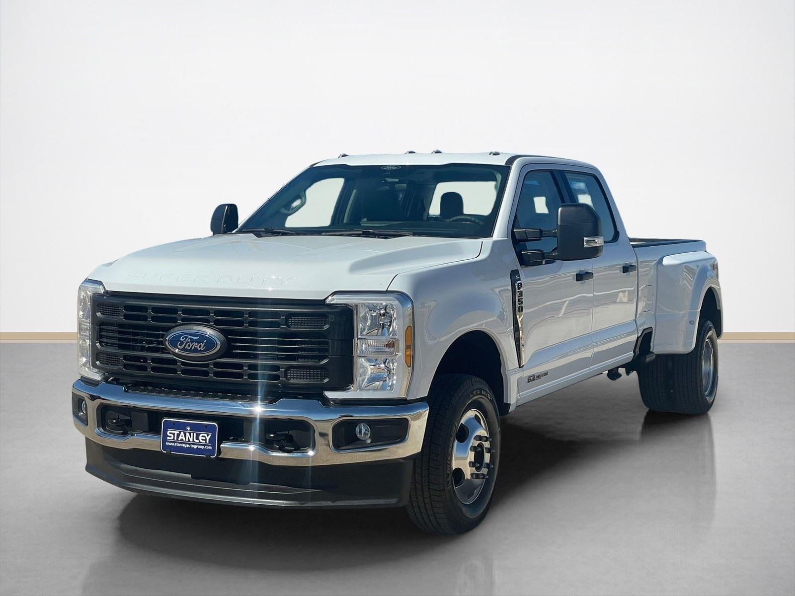 2026 Ford Super Duty F-350 DRW XL
