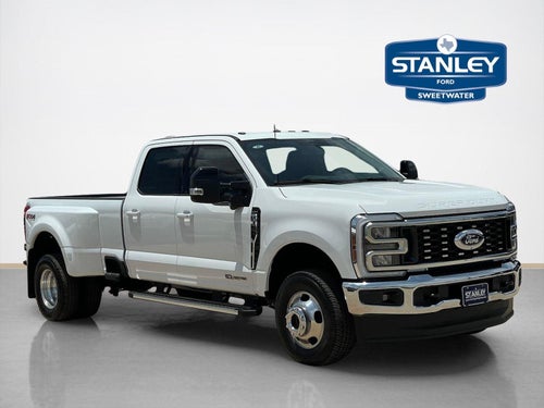 2026 Ford Super Duty F-350 DRW LARIAT
