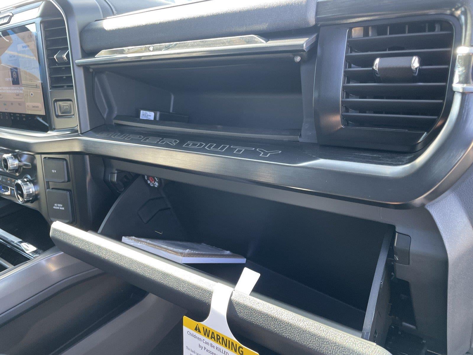 2026 Ford Super Duty F-350 Drw LARIAT