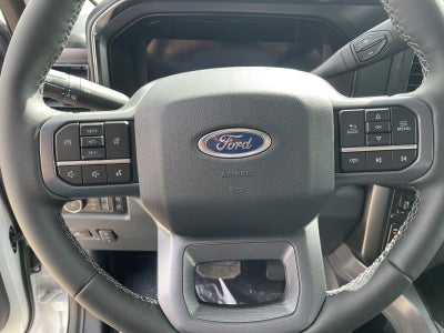 2026 Ford Super Duty F-350 DRW LARIAT