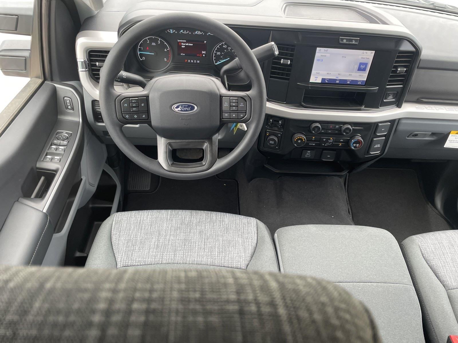 2026 Ford Super Duty F-350 DRW XLT