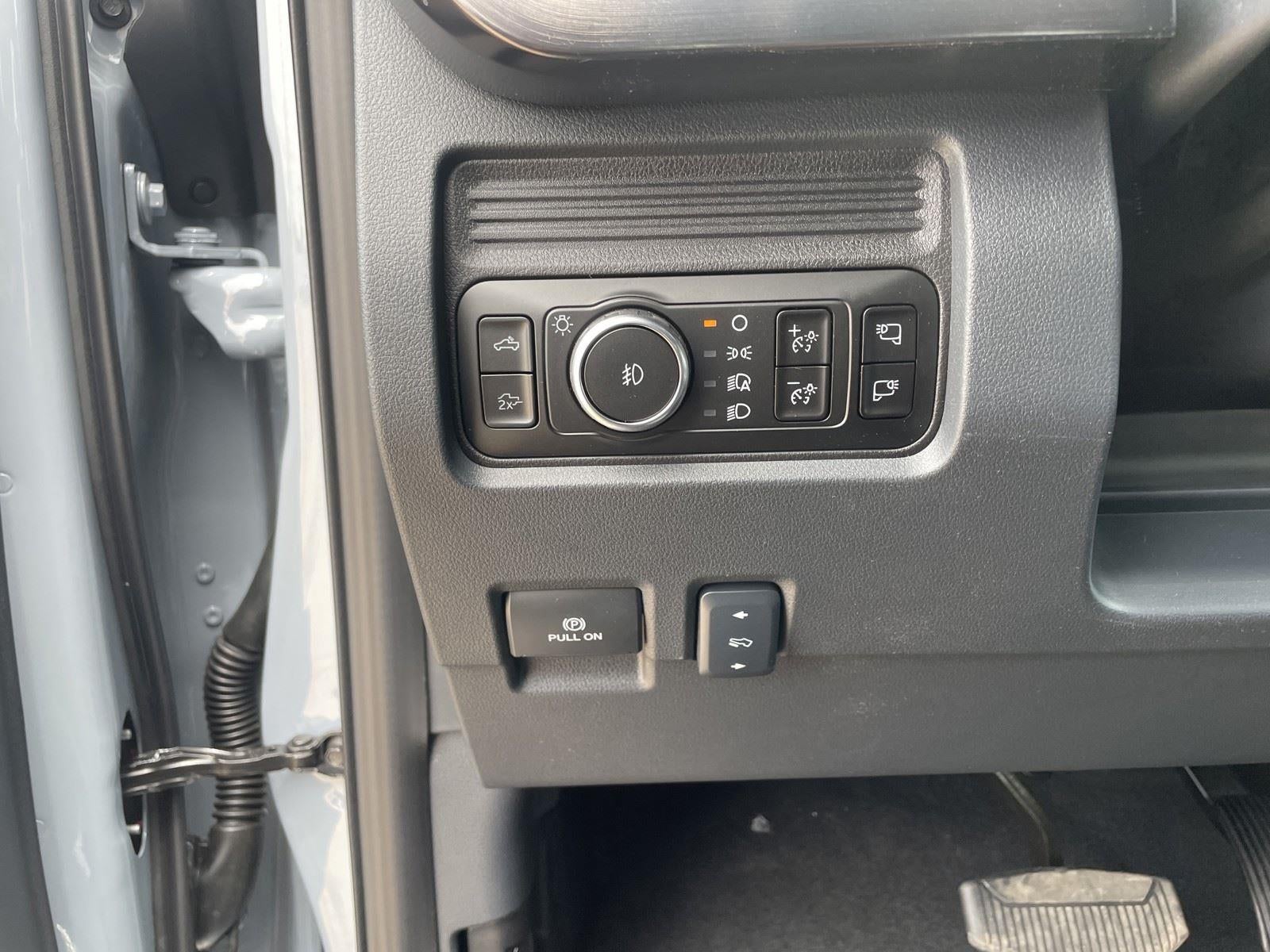 2026 Ford Super Duty F-350 DRW LARIAT