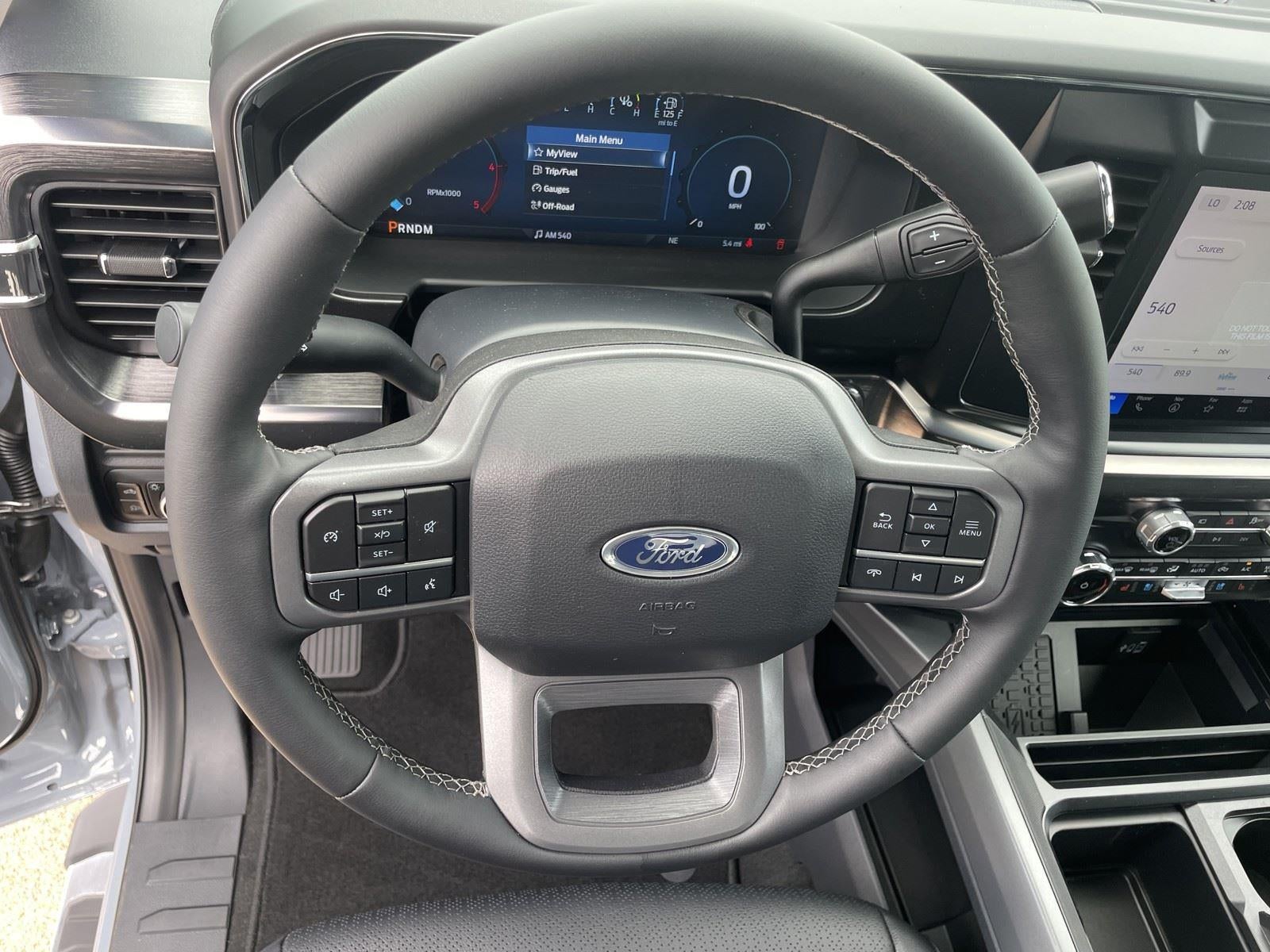 2026 Ford Super Duty F-350 DRW LARIAT