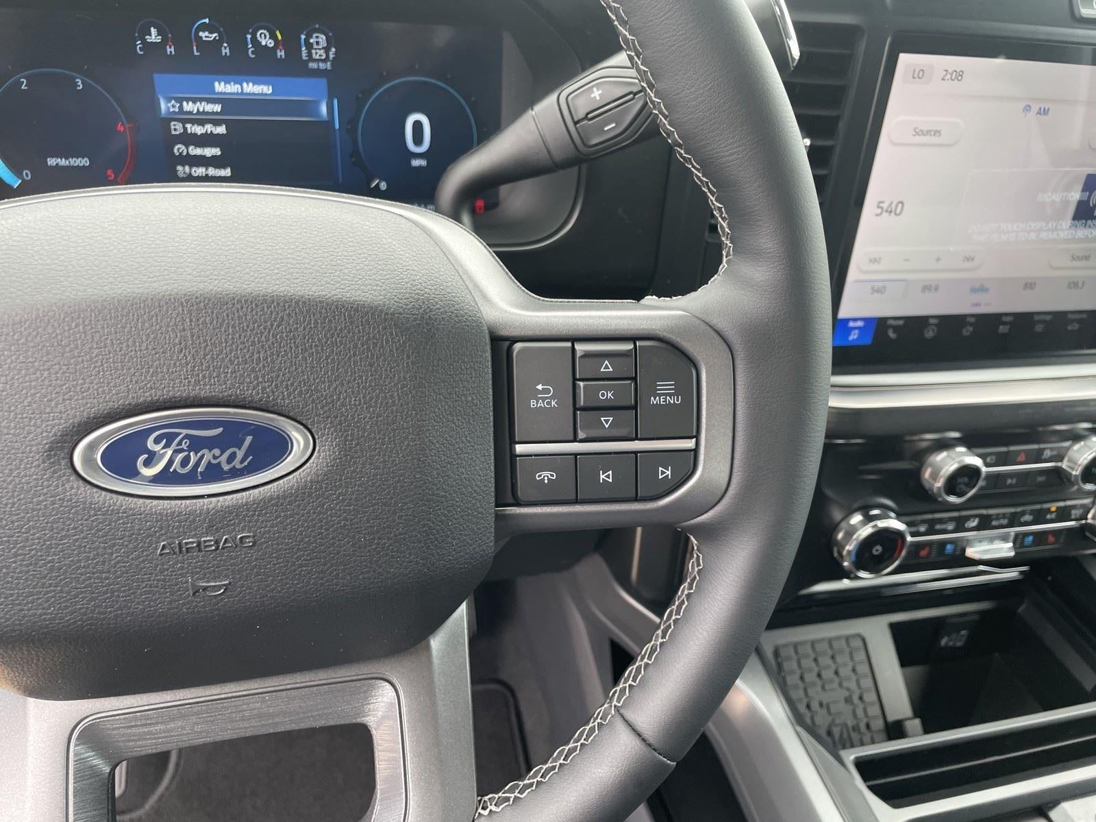 2026 Ford Super Duty F-350 DRW LARIAT