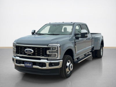 2026 Ford Super Duty F-350 DRW LARIAT