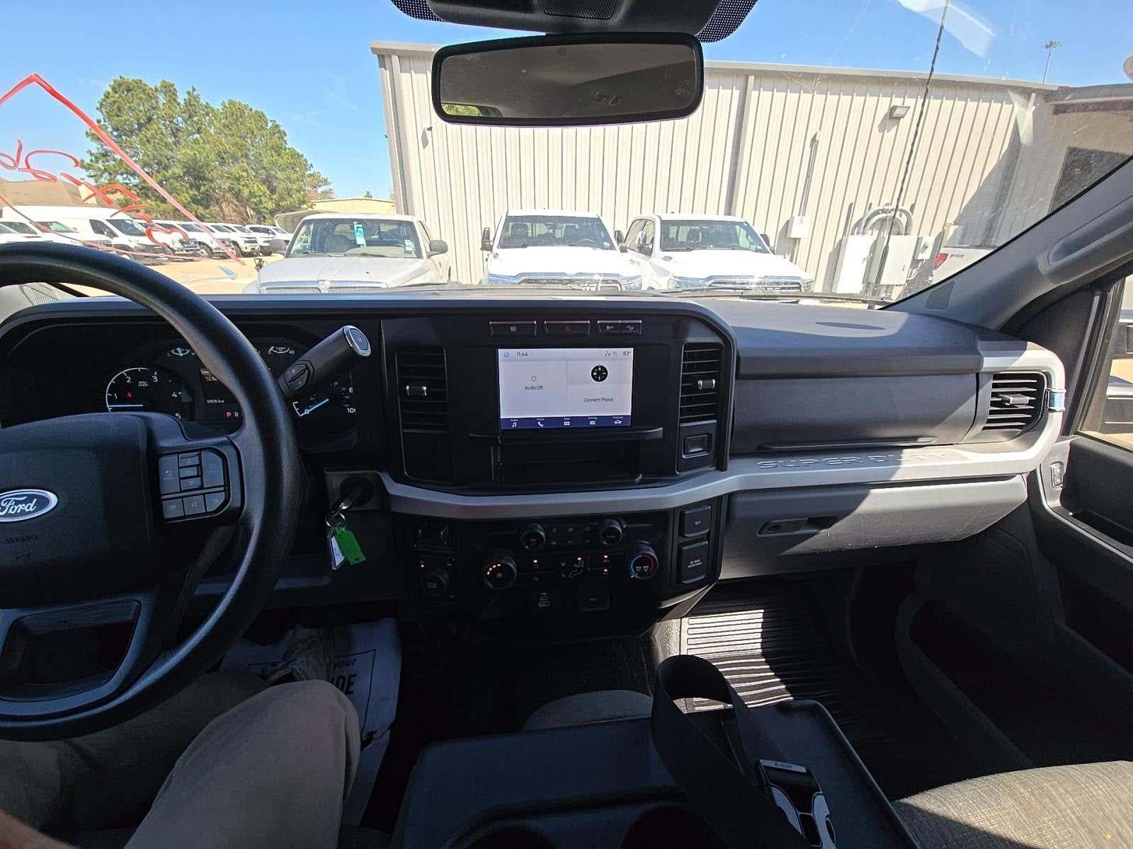 2023 Ford Super Duty F-350 DRW XLT