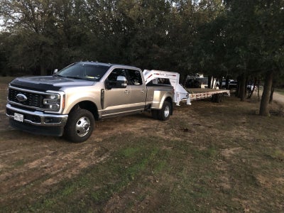 2023 Ford Super Duty F-350 DRW LARIAT