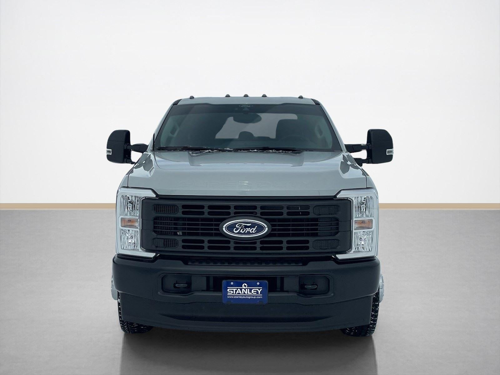 2026 Ford Super Duty F-350 DRW XL