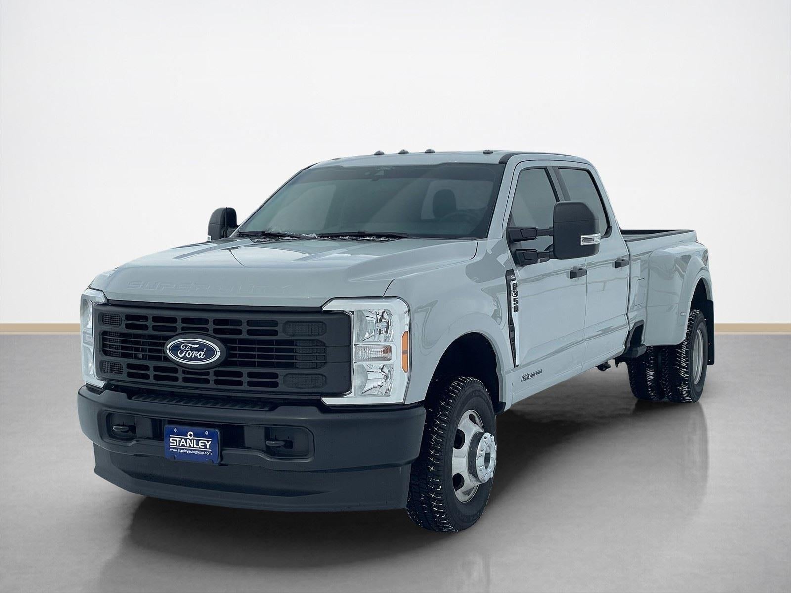 2026 Ford Super Duty F-350 DRW XL