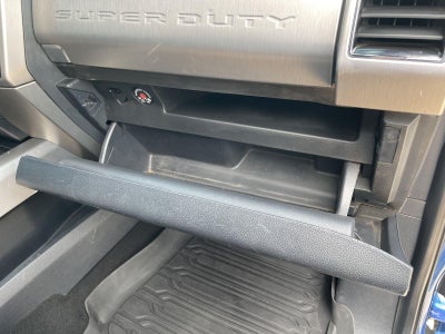 2022 Ford Super Duty F-450 DRW Platinum