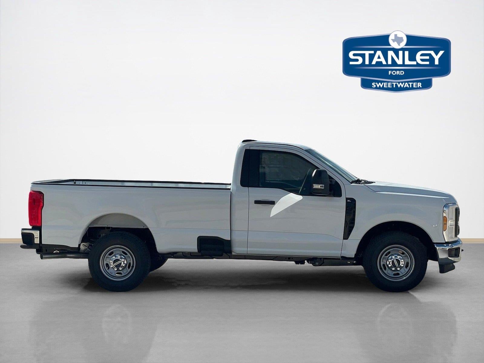 2027 Ford Super Duty F-250 Srw XLT