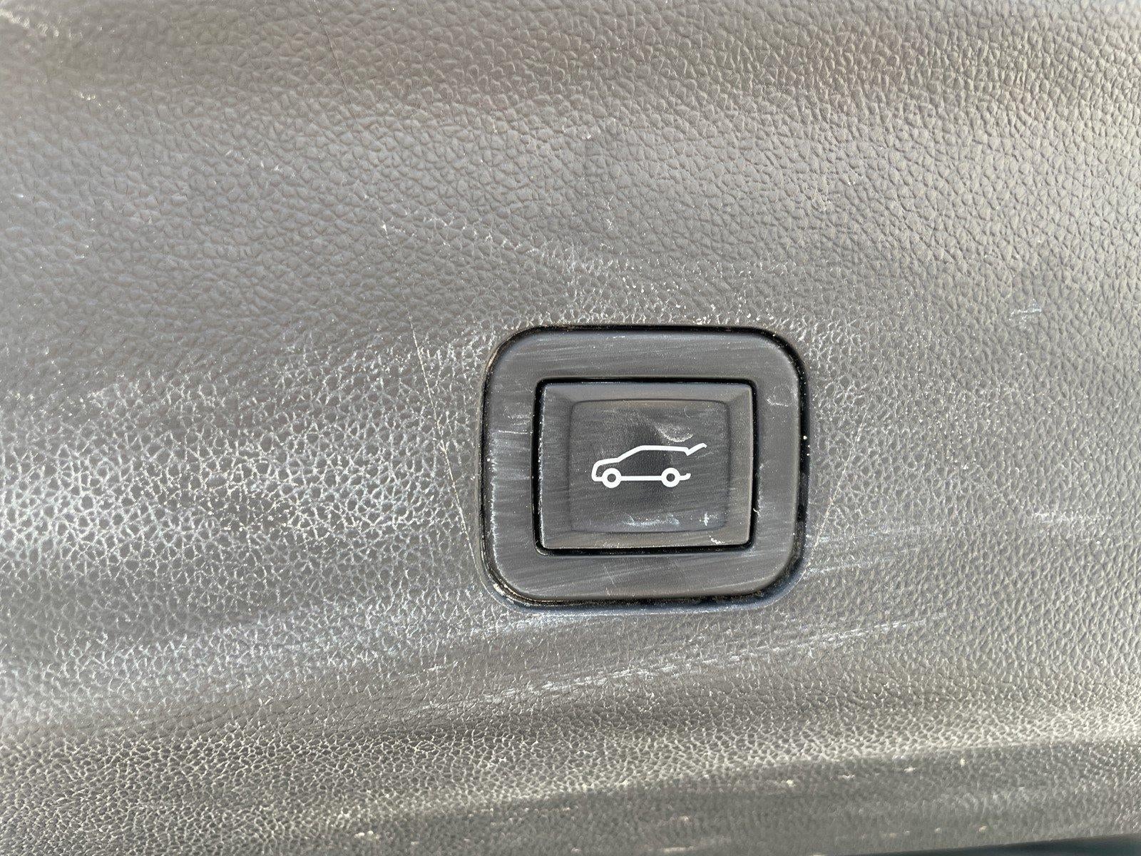 2024 GMC Yukon XL AT4