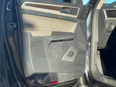 2022 Volkswagen Atlas 2.0T SE w/Technology