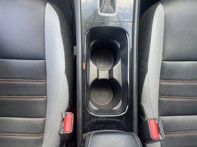 2022 Nissan Kicks SR