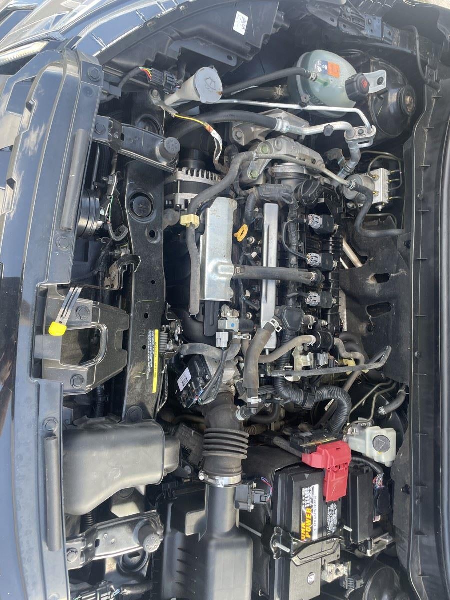 2022 Nissan Kicks SR