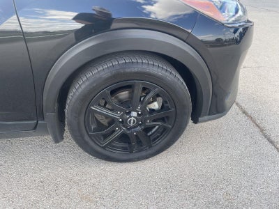 2022 Nissan Kicks SR