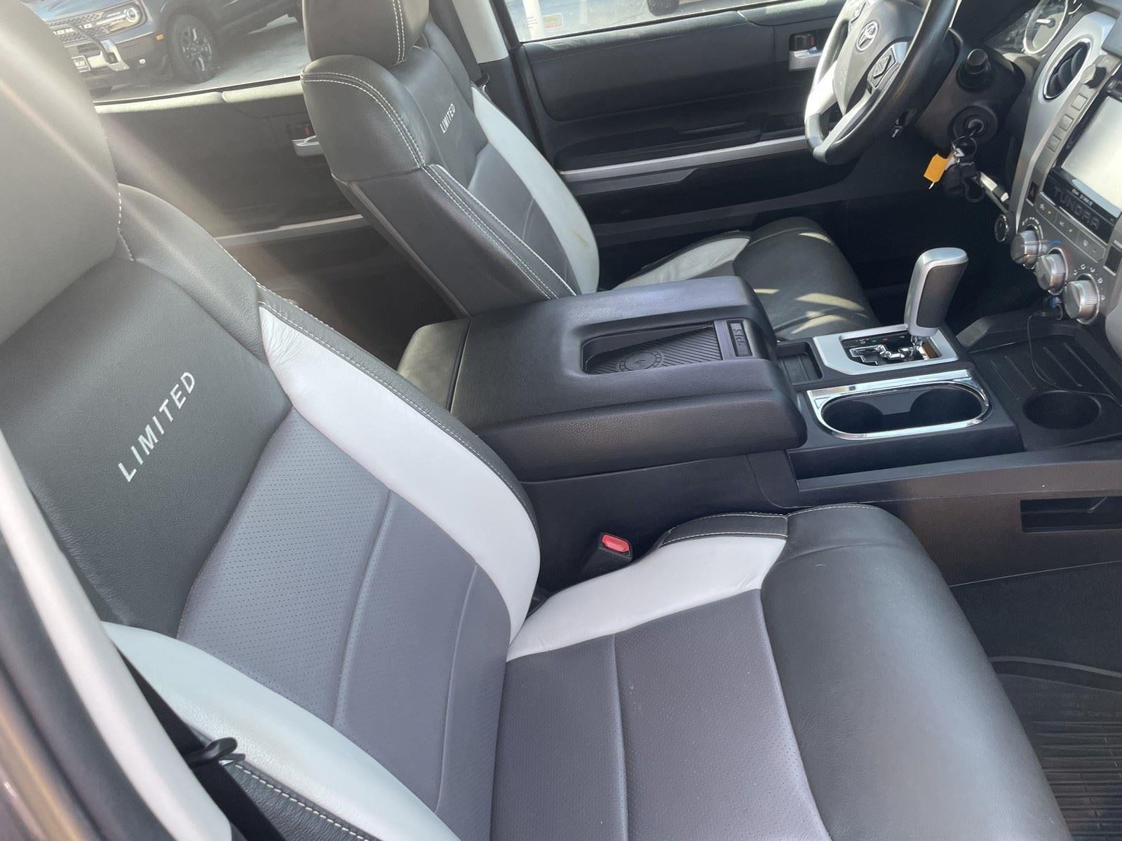 2017 Toyota Tundra SR5