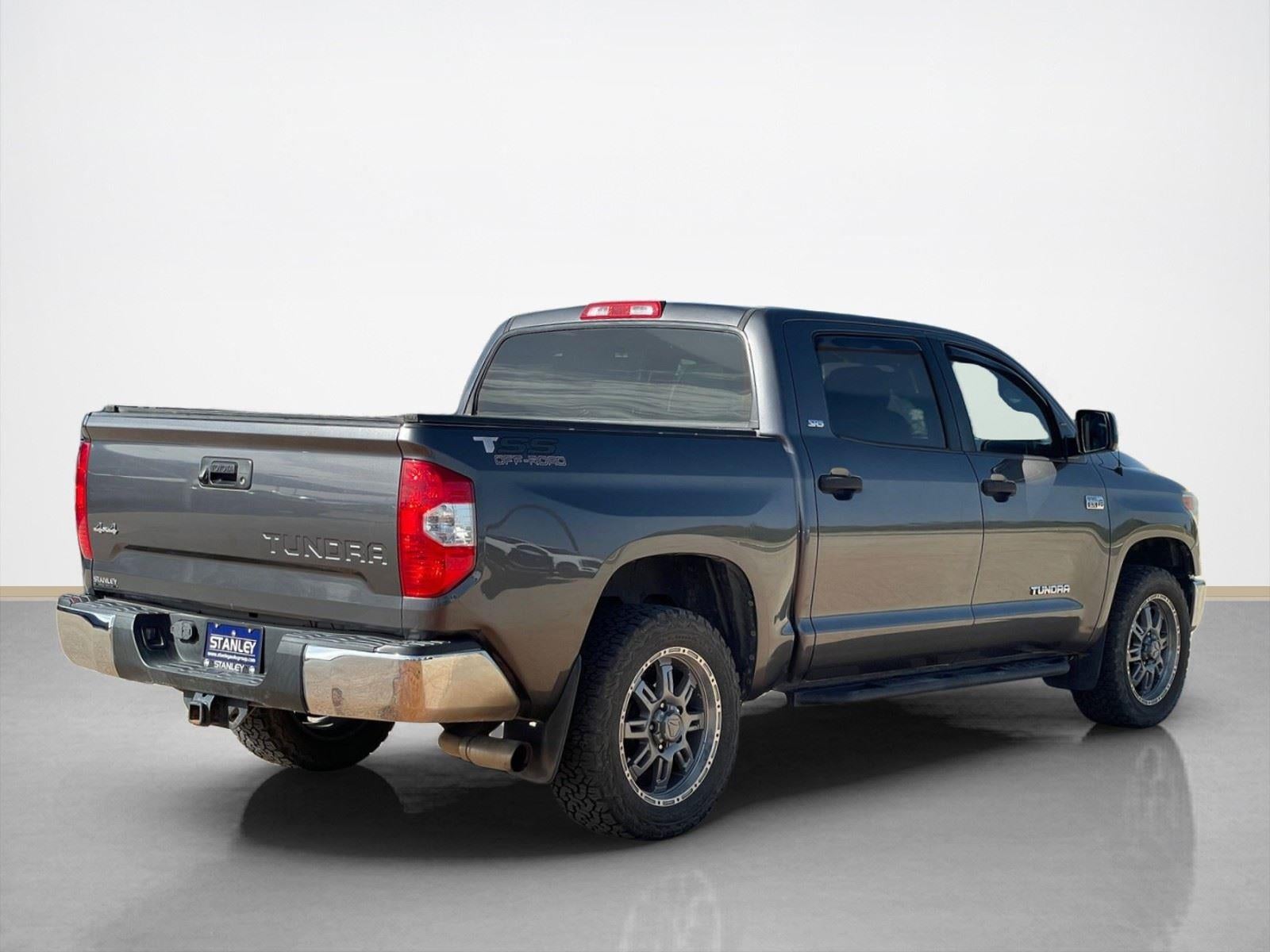 2017 Toyota Tundra SR5
