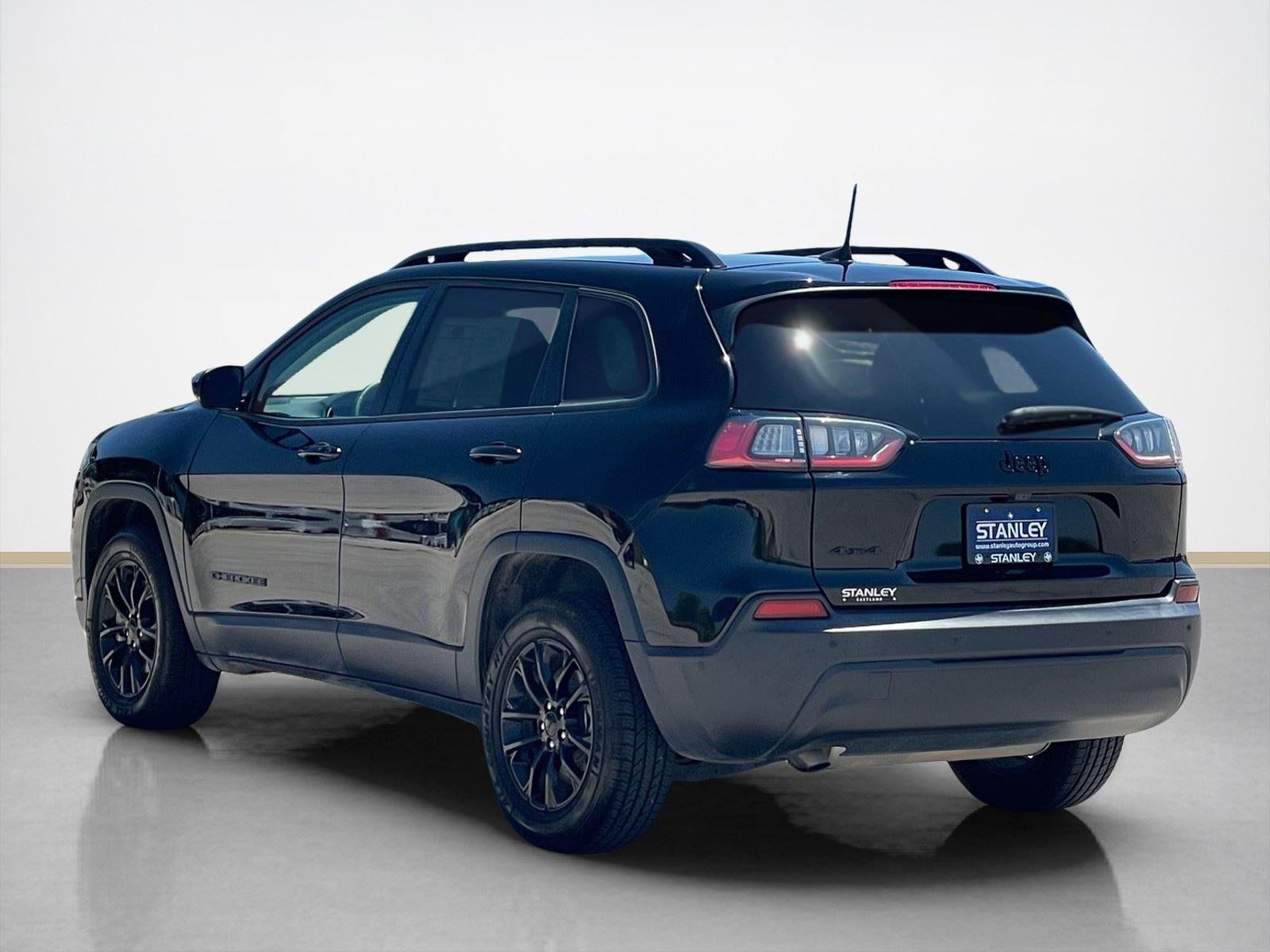 2023 Jeep Cherokee Altitude Lux