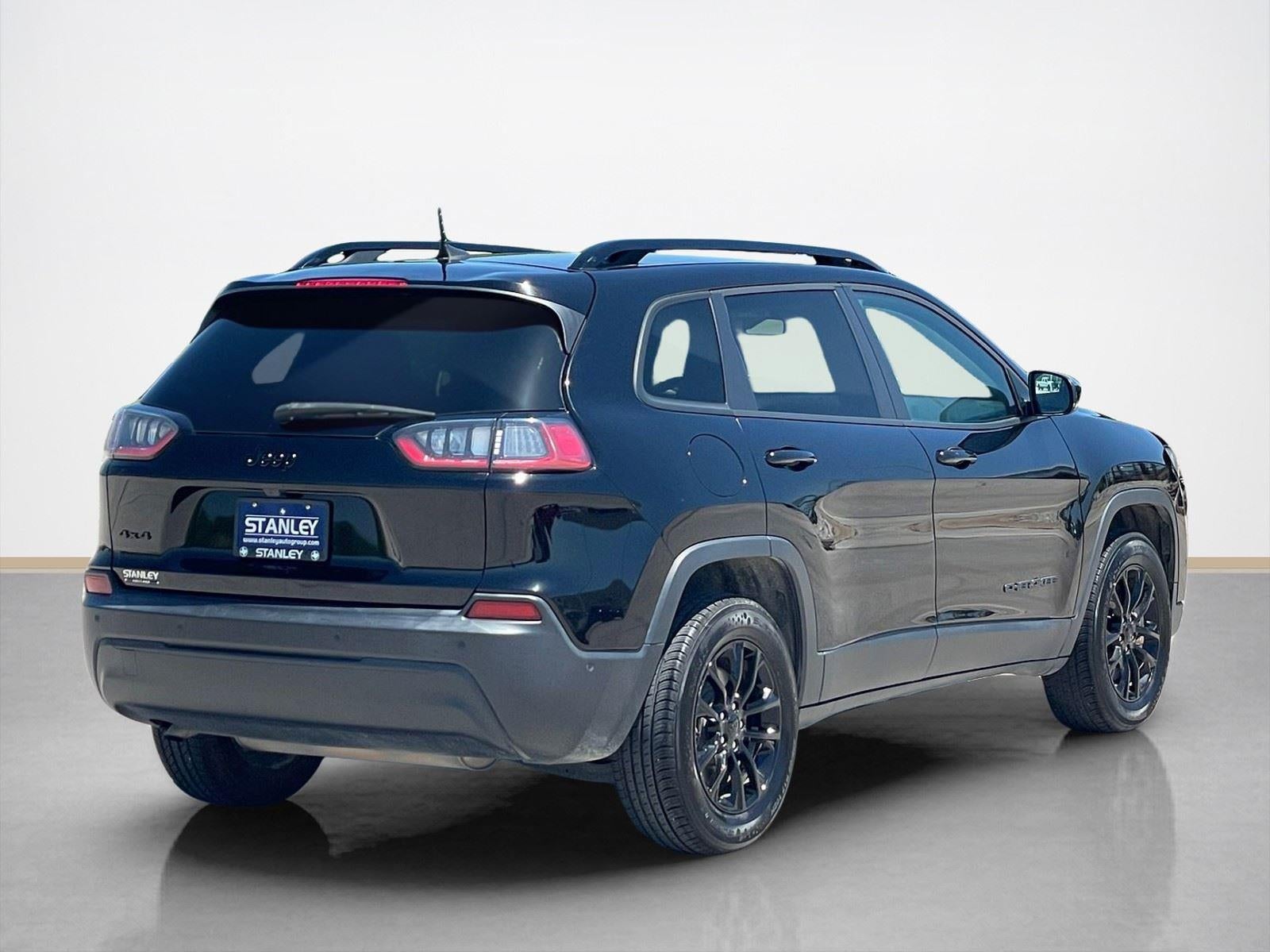 2023 Jeep Cherokee Altitude Lux