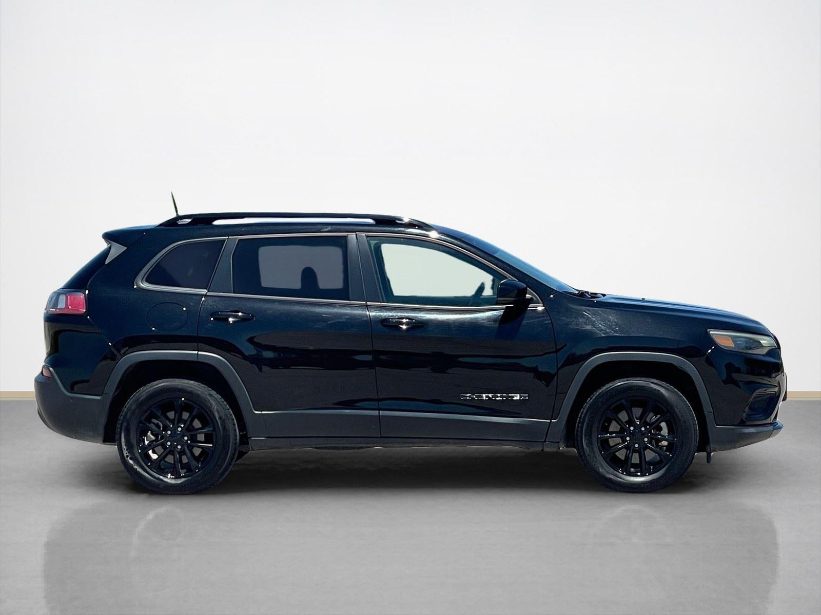 2023 Jeep Cherokee Altitude Lux