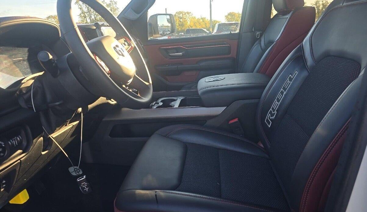 2026 RAM 1500 REBEL 4X4 CREW CAB 5'7 B