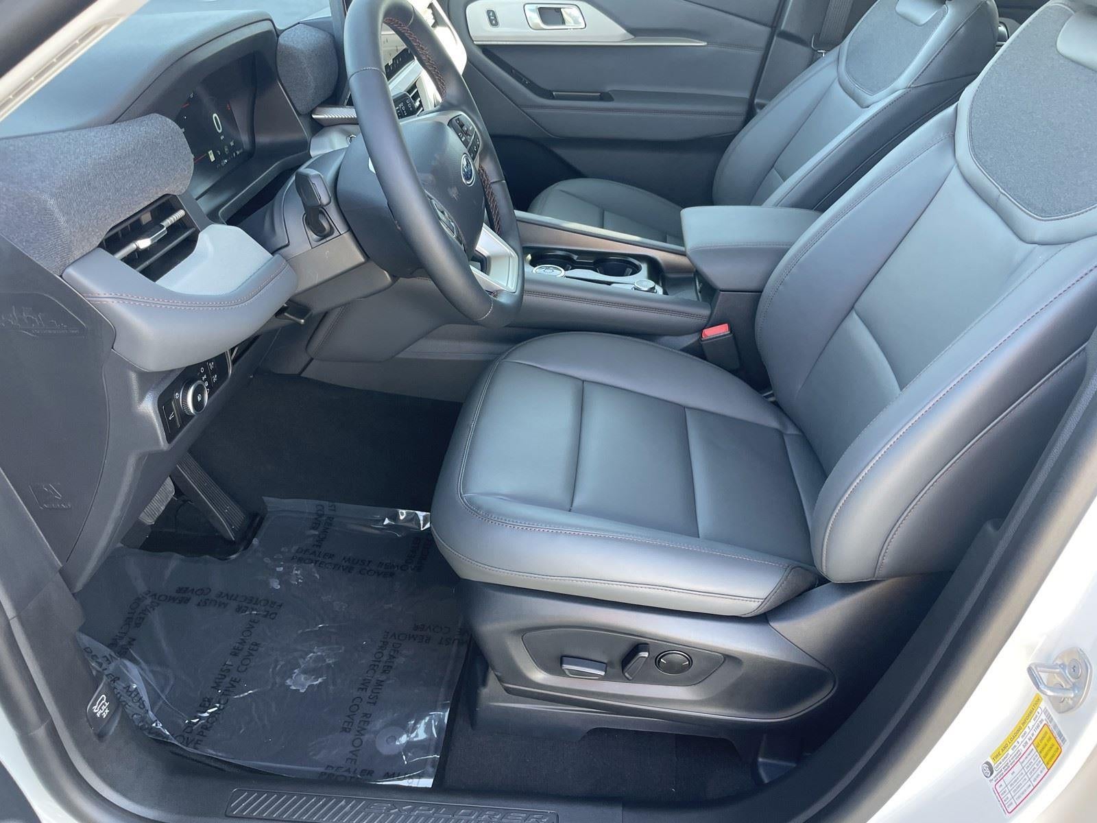 2026 Ford Explorer Active w/100A Pkg