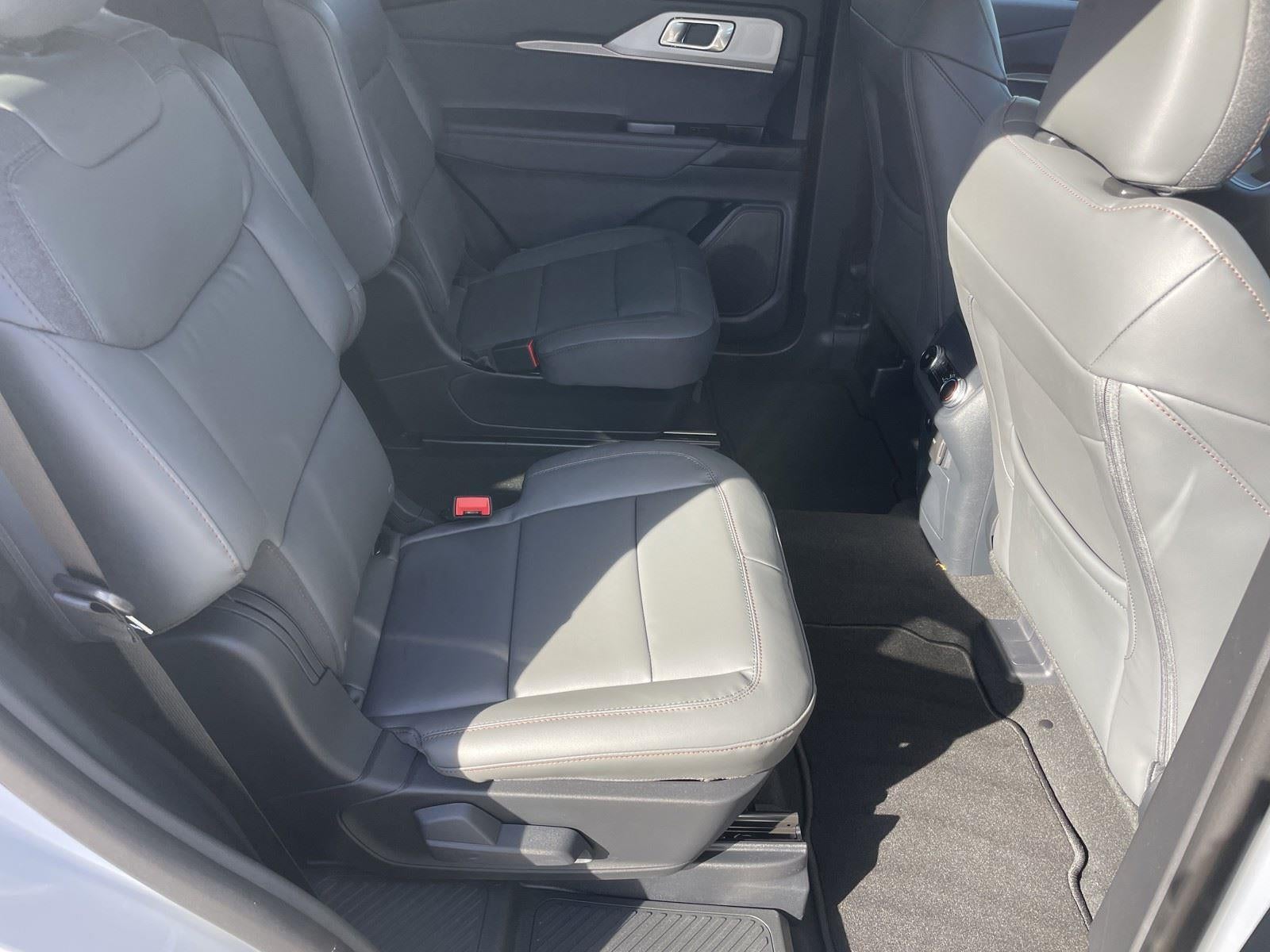 2026 Ford Explorer Active w/100A Pkg