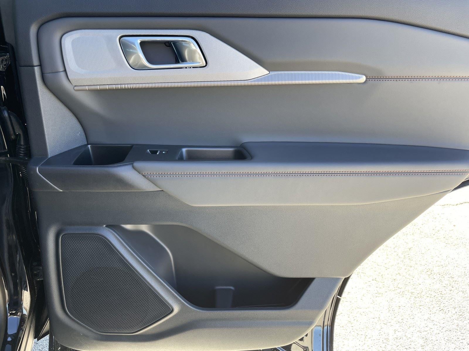 2026 Ford Explorer Active w/100A Pkg