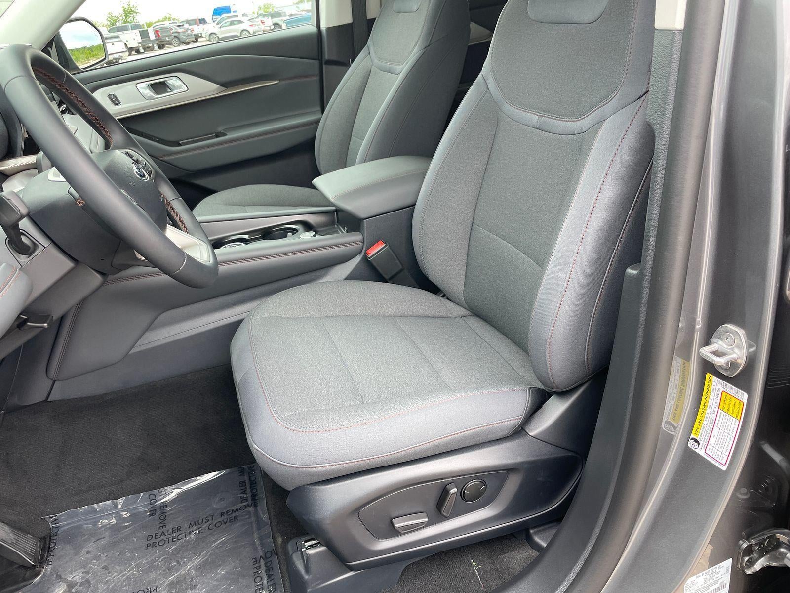 2026 Ford Explorer Active w/200A Pkg