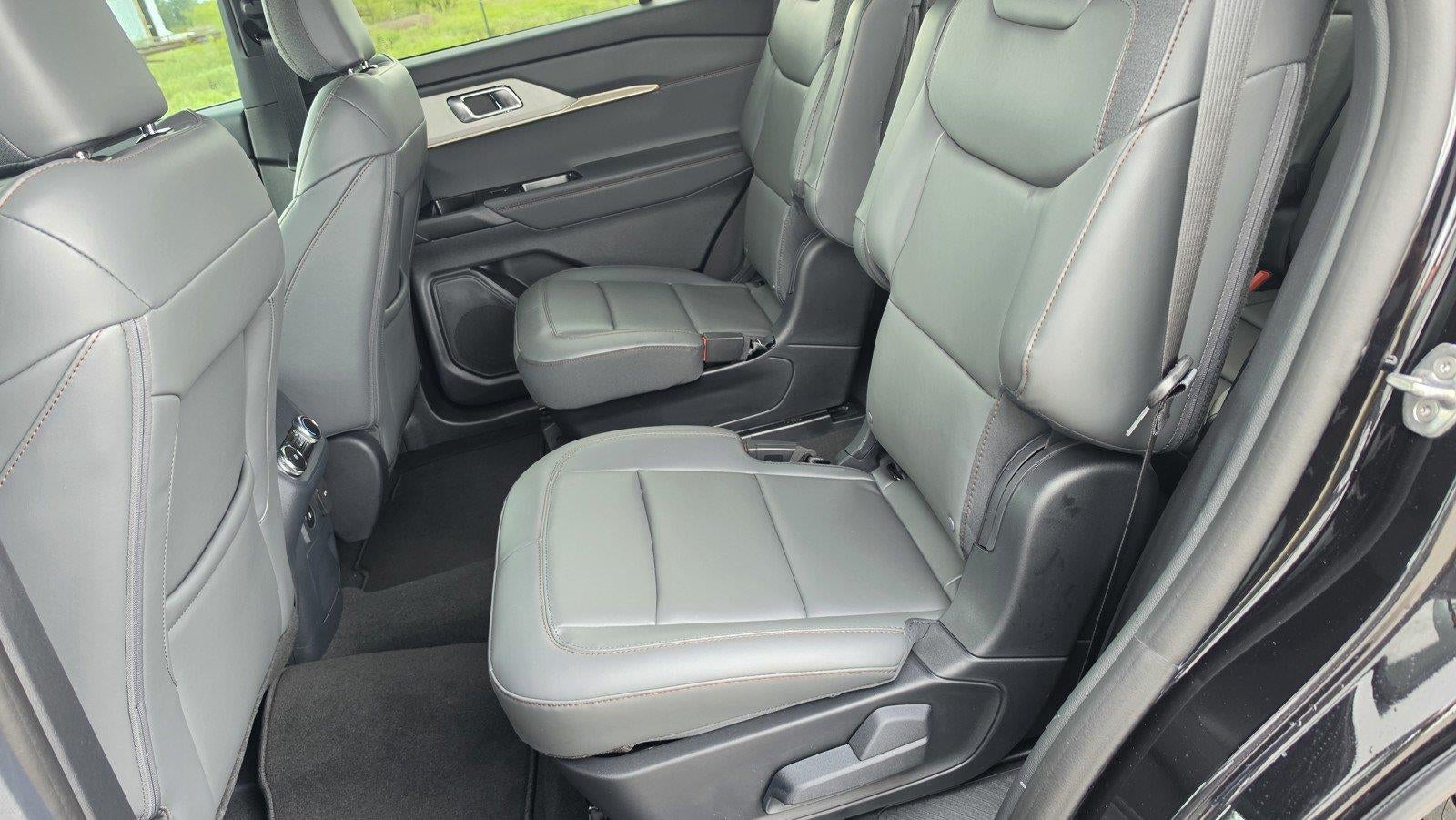 2027 Ford Explorer Active w/200A Pkg