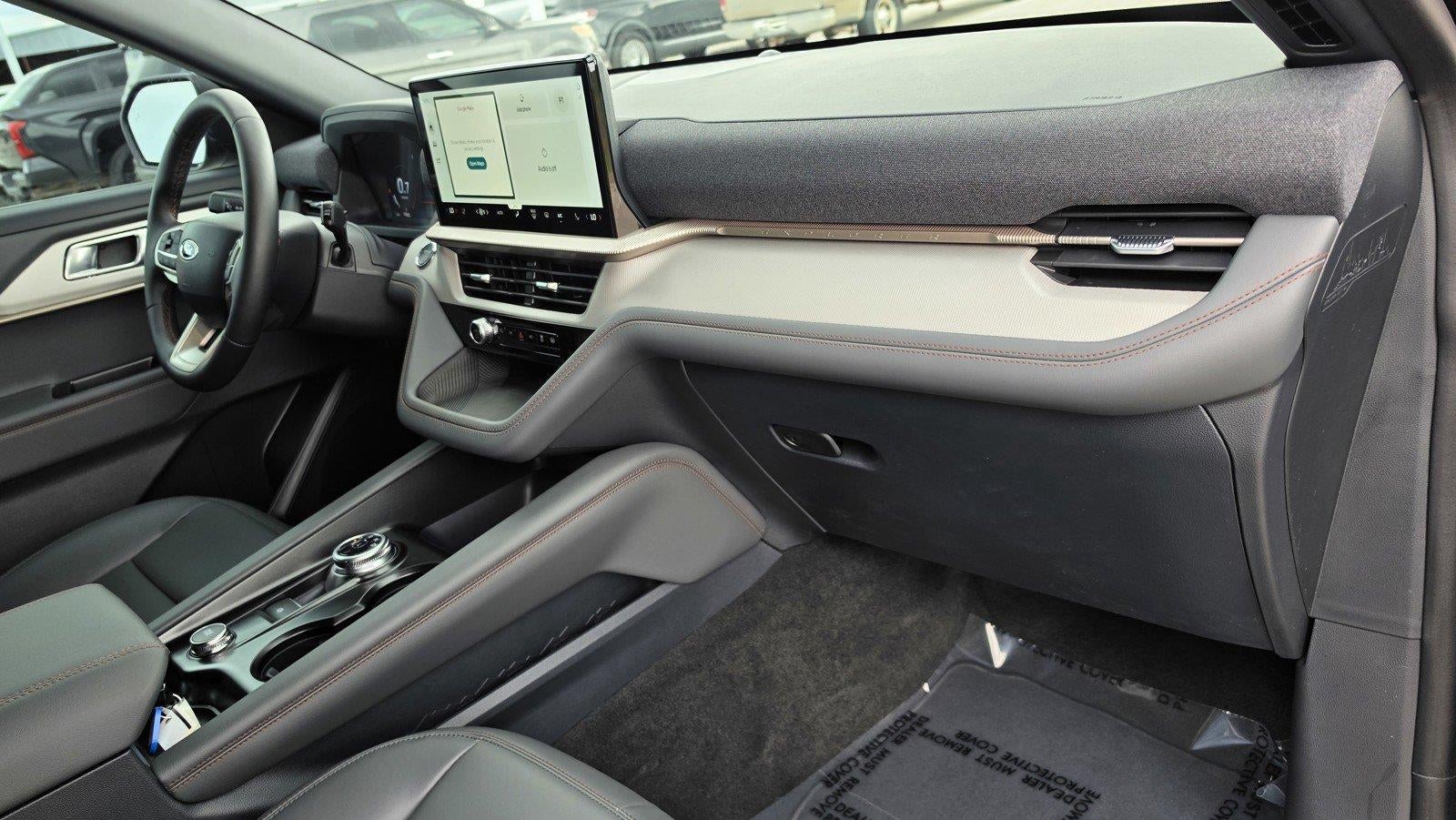 2027 Ford Explorer Active w/200A Pkg