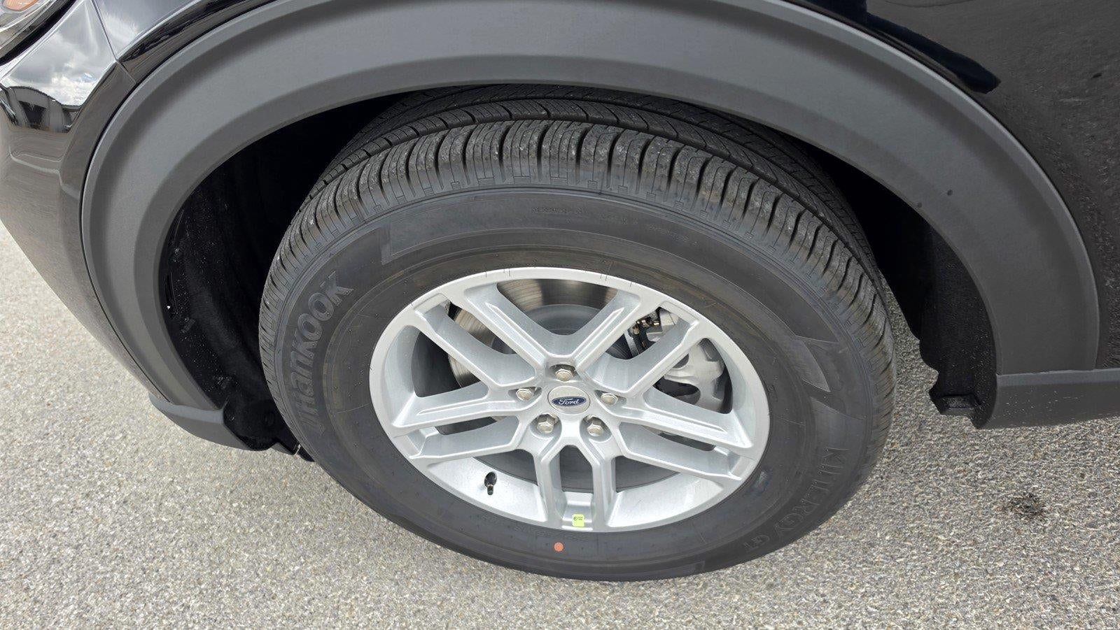 2027 Ford Explorer Active w/200A Pkg