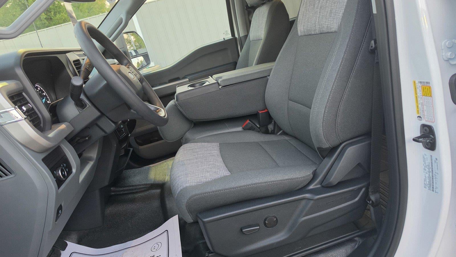2027 Ford Super Duty F-250 Srw XLT