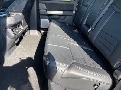 2025 Ford Super Duty F-250 SRW Platinum